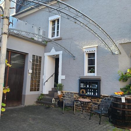 Weingut Matthias Dauns Apartment Reil Exterior foto