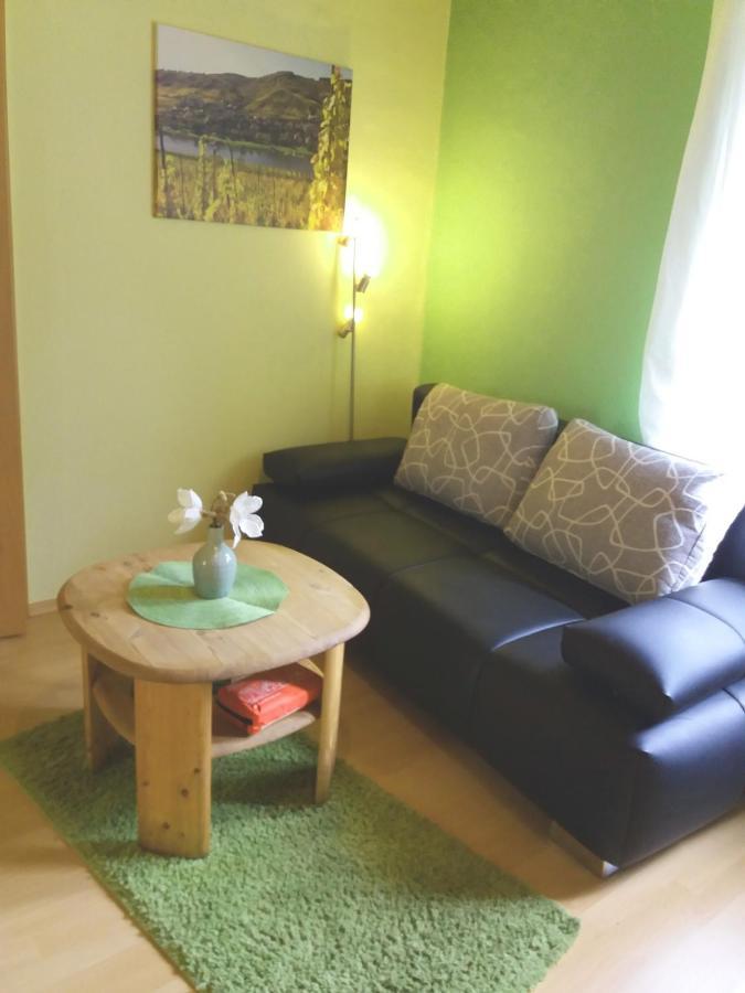 Weingut Matthias Dauns Apartment Reil Exterior foto